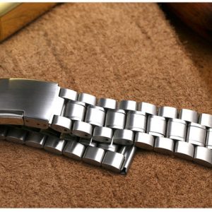 Metalna ekskluziv siva narukvica 21 mm za sve vrste satova